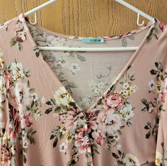 P.S. Kate Long Sleeve Pink Floral top - Picture 2 of 5
